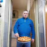 La differenza nel nostro caso la fanno la maggiore lievitazione e idratazione�, ci spiega il 71enne Nicola Violante, proprietario di �Santa Teresa�...